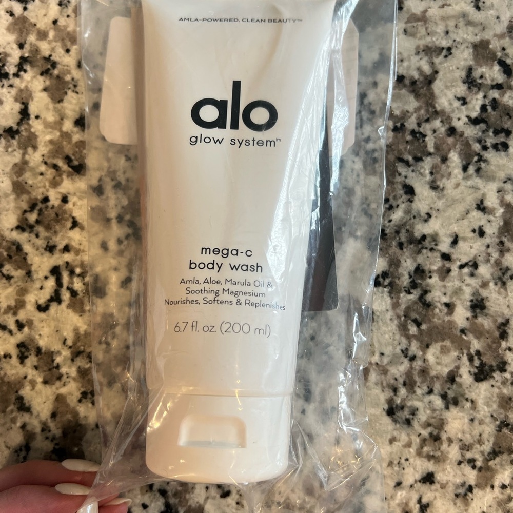 ALO Yoga Aloe Scent Body Wash
